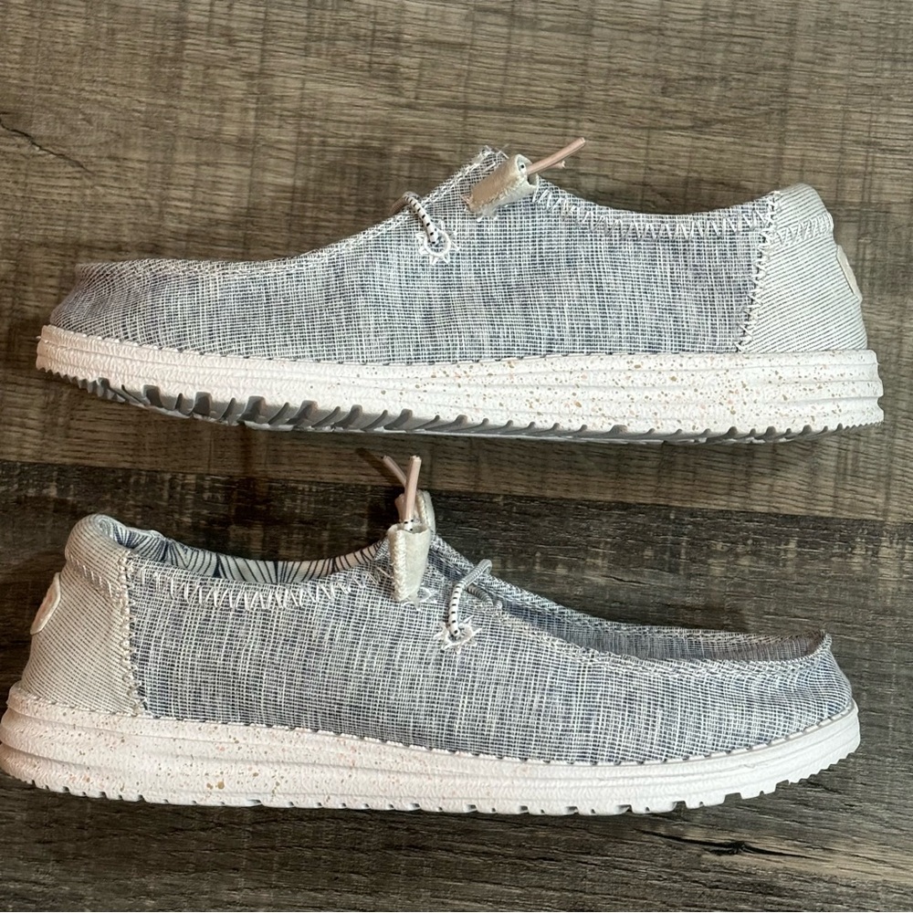 Hey Dude Wendy Star Azora Gray • Women's 8 • Lightweight Slip-Ons, VGUC